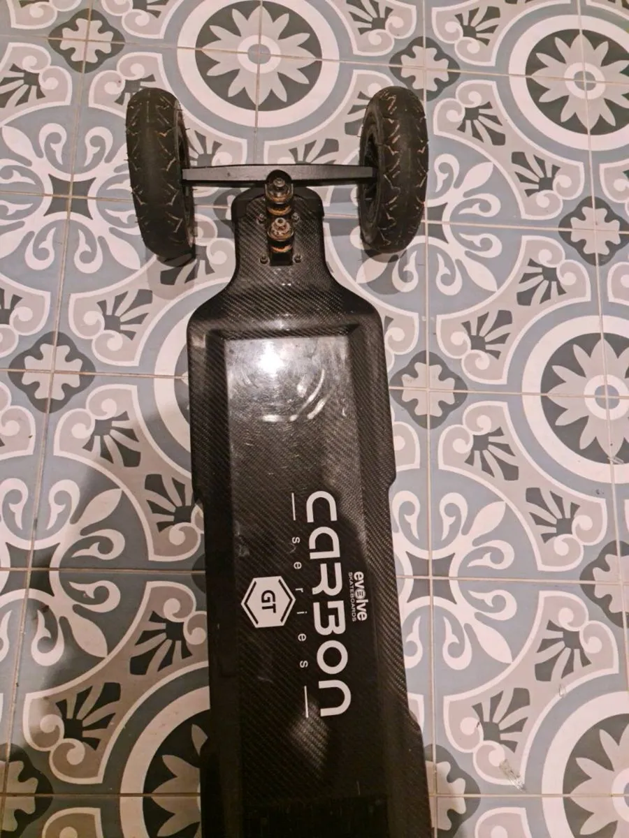 Electric Skateboard - Image 3