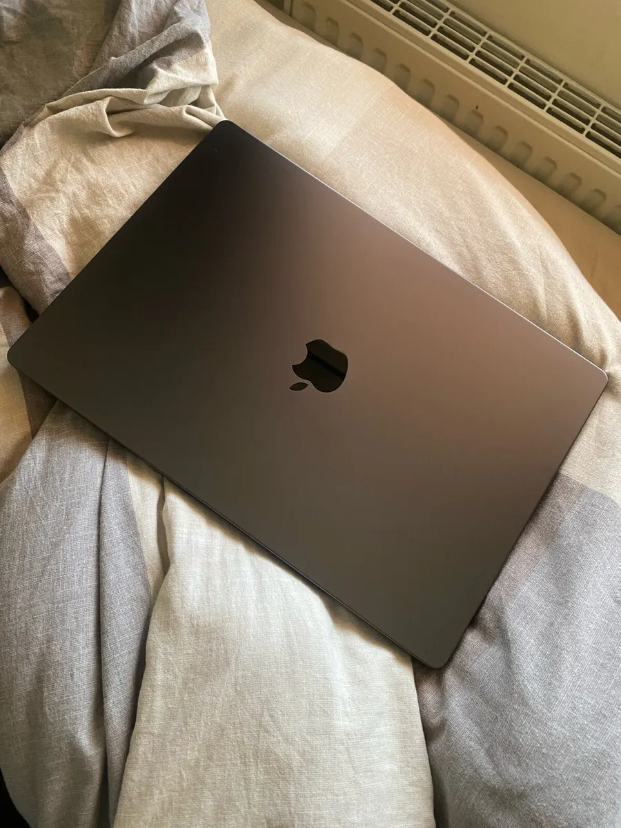 MacBook Pro 16” M3 Pro – 18GB RAM – 1TB - Image 1