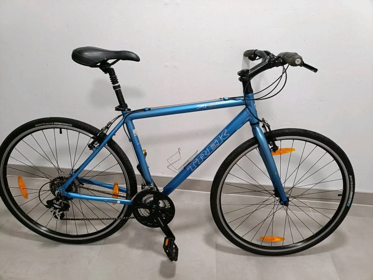 Trek Hybrid bicycle size M (20inch) - Image 1