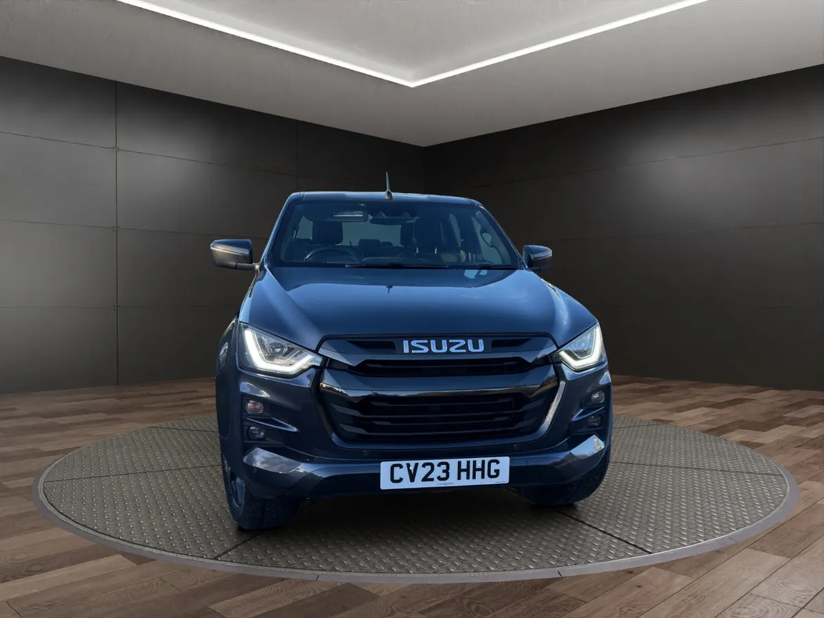Isuzu D-Max 2023 - Image 1