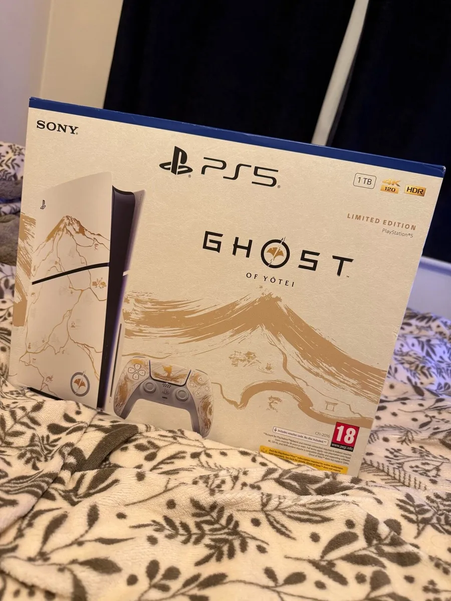 PS5 Slim Limited Edition – Disc Version 1 TB - Image 1