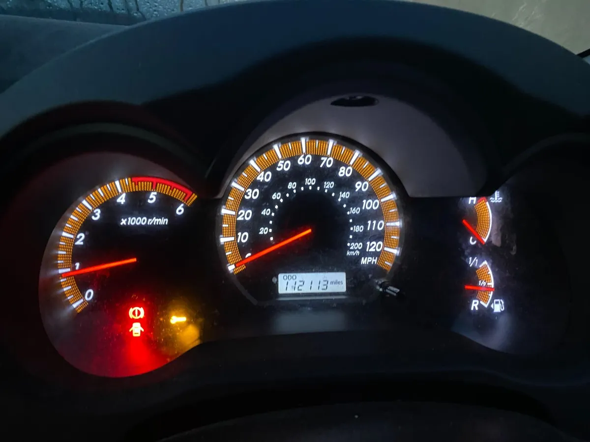 Toyota Hilux 2015 - Image 3