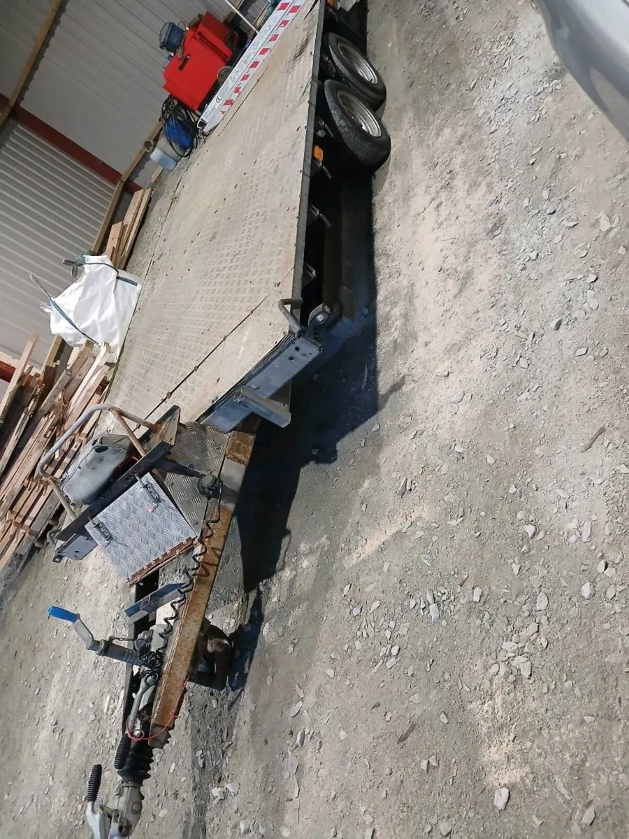 16ft indespension trailer - Image 2