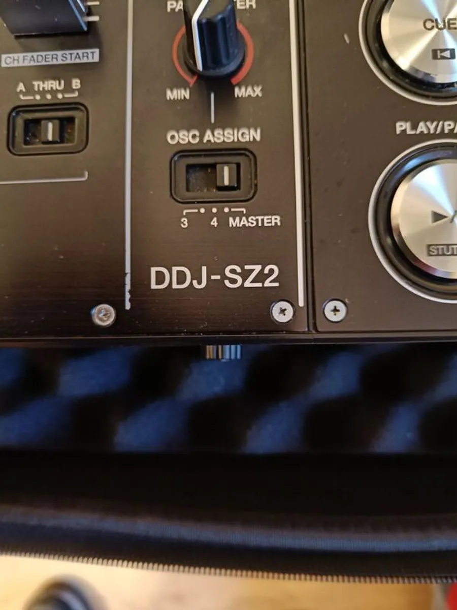 Pioneer DDJ SZ2 - Image 4