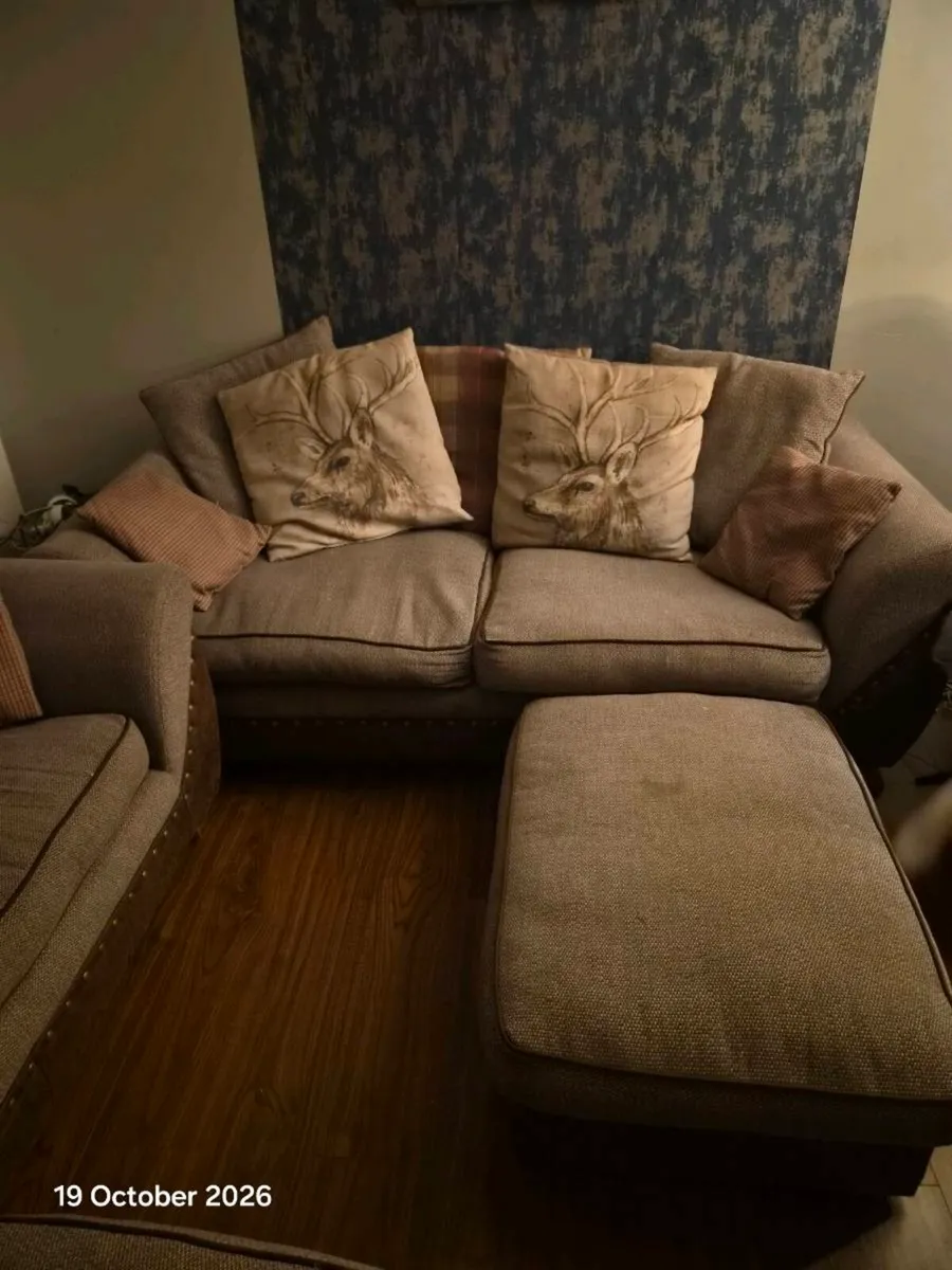 Couch 4 & 3 seater - Image 3