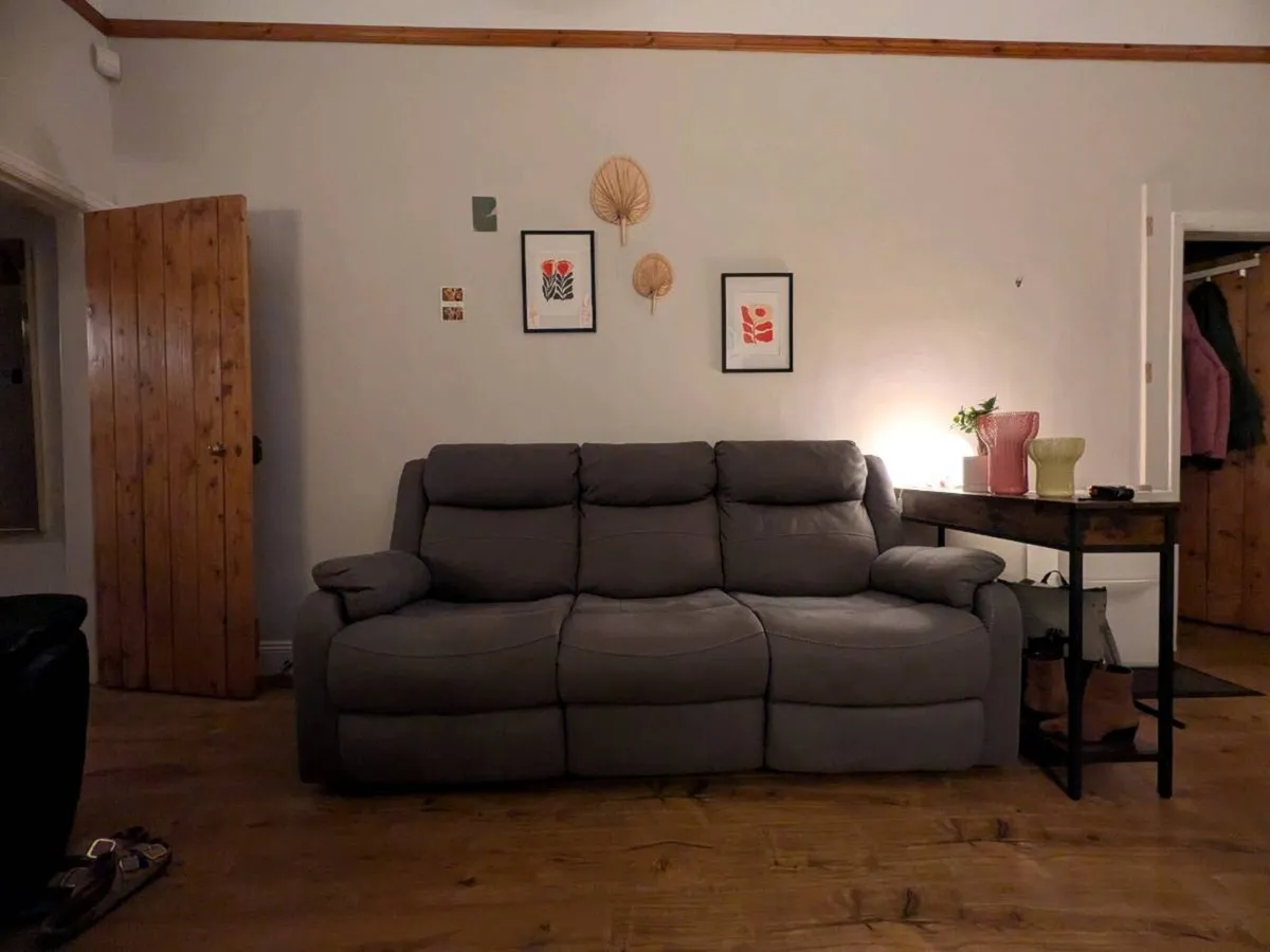 3-seater recliner sofa - Image 1