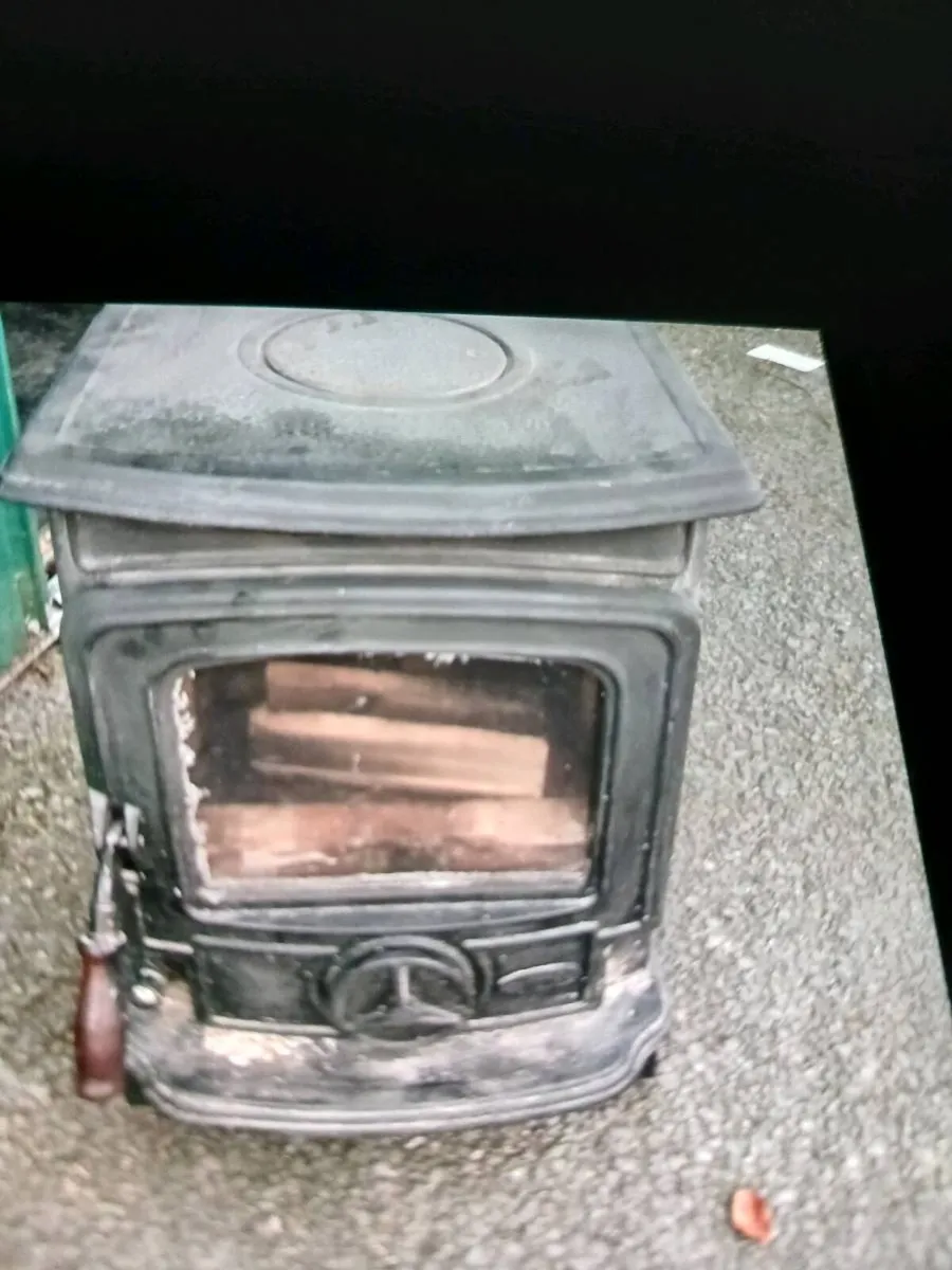 Stanley solid fuel stove - Image 2