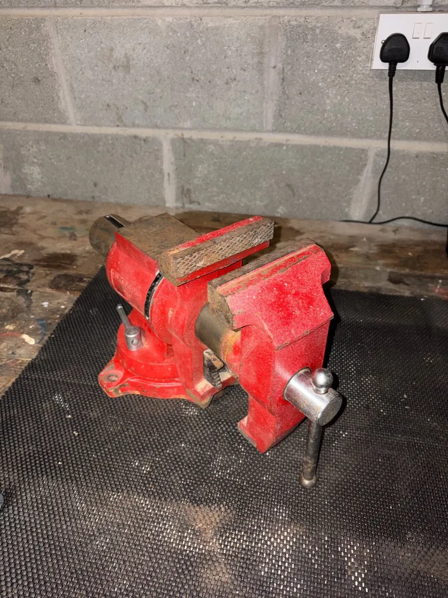 Bench Vice - Image 3