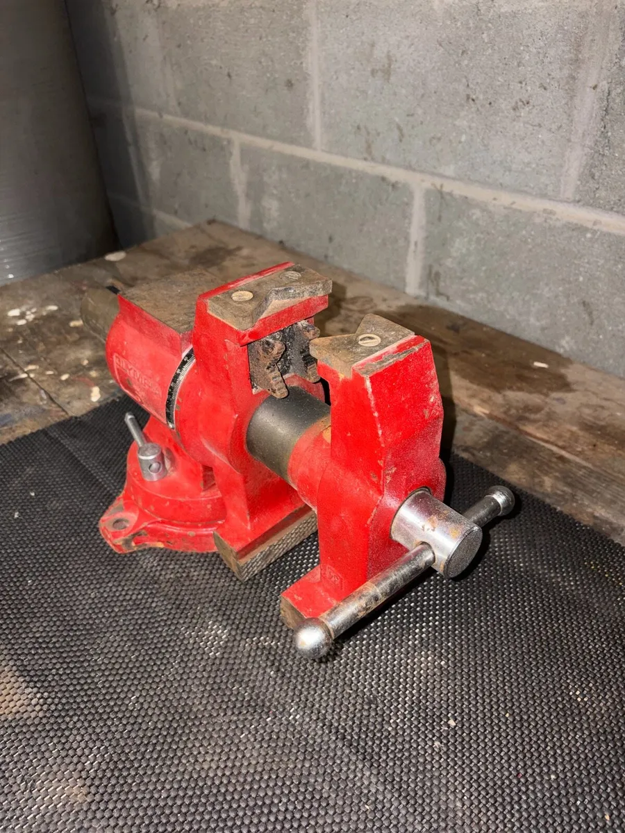 Bench Vice - Image 1