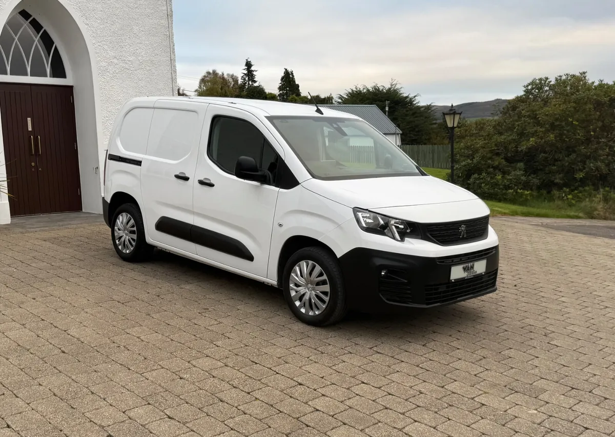 2021 (212Reg) Peugeot Partner Professional Plus - Image 1