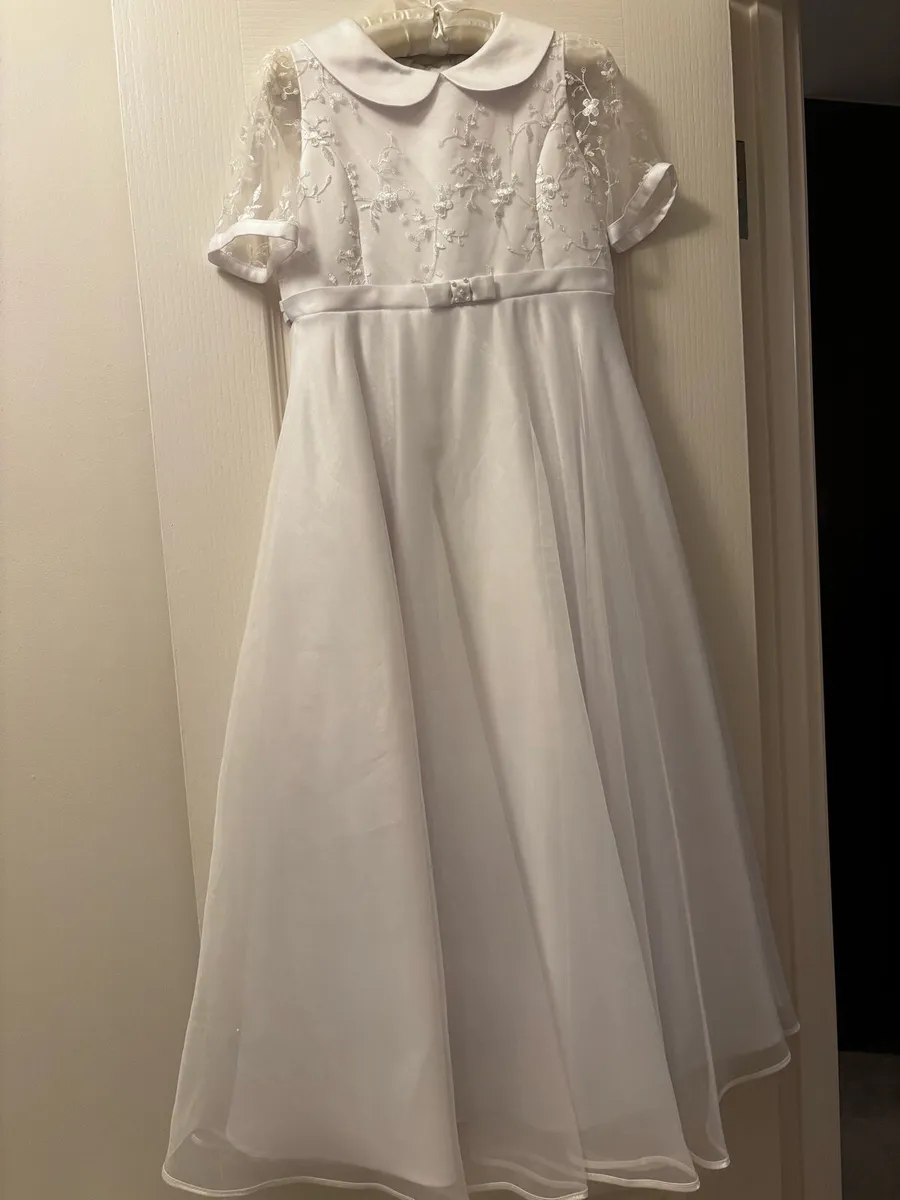 Communion dress with accessories - Image 2