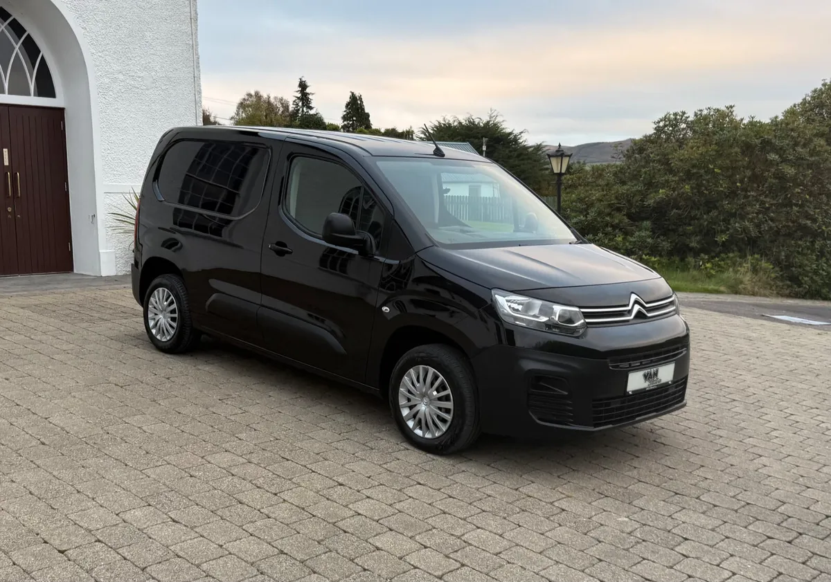 2021 (212reg) Citroen Berlingo 1.5 BlueHDi - Image 1