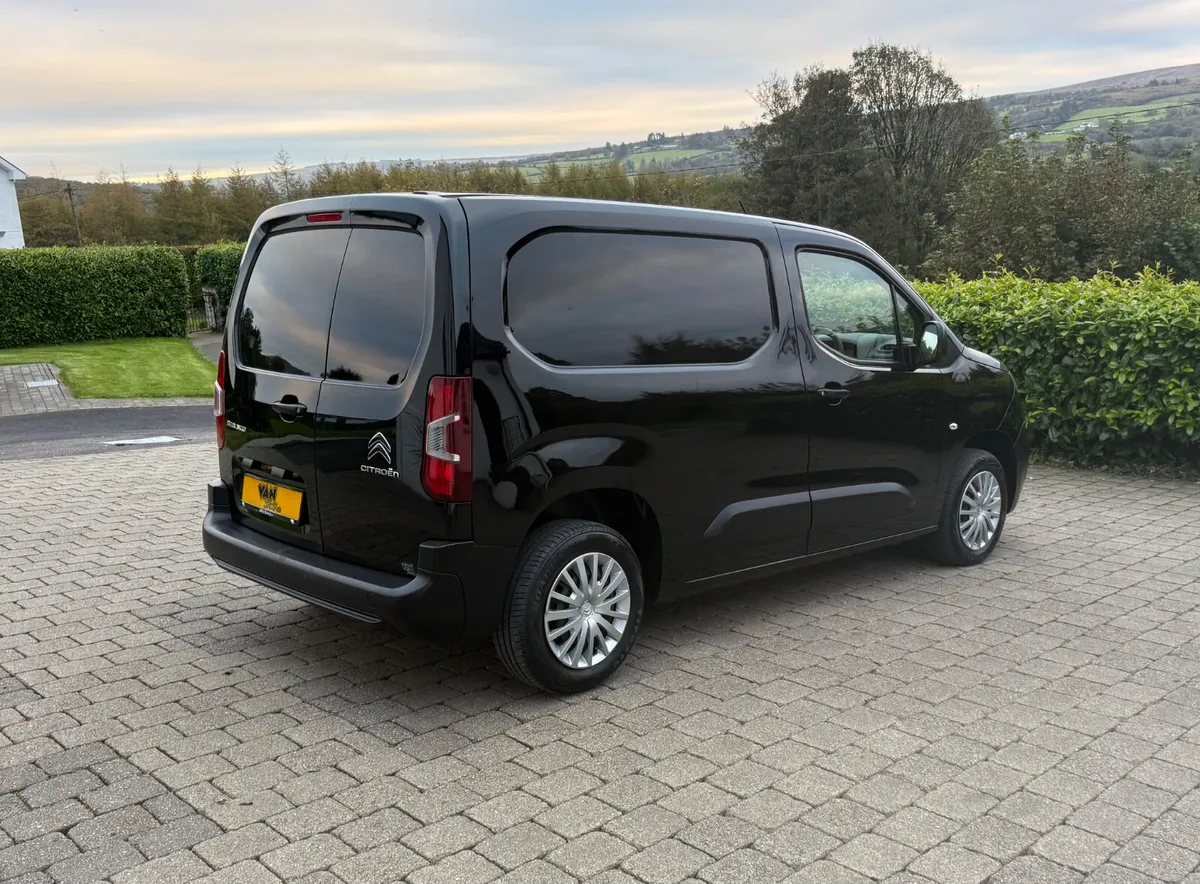2021 (212reg) Citroen Berlingo 1.5 BlueHDi - Image 4