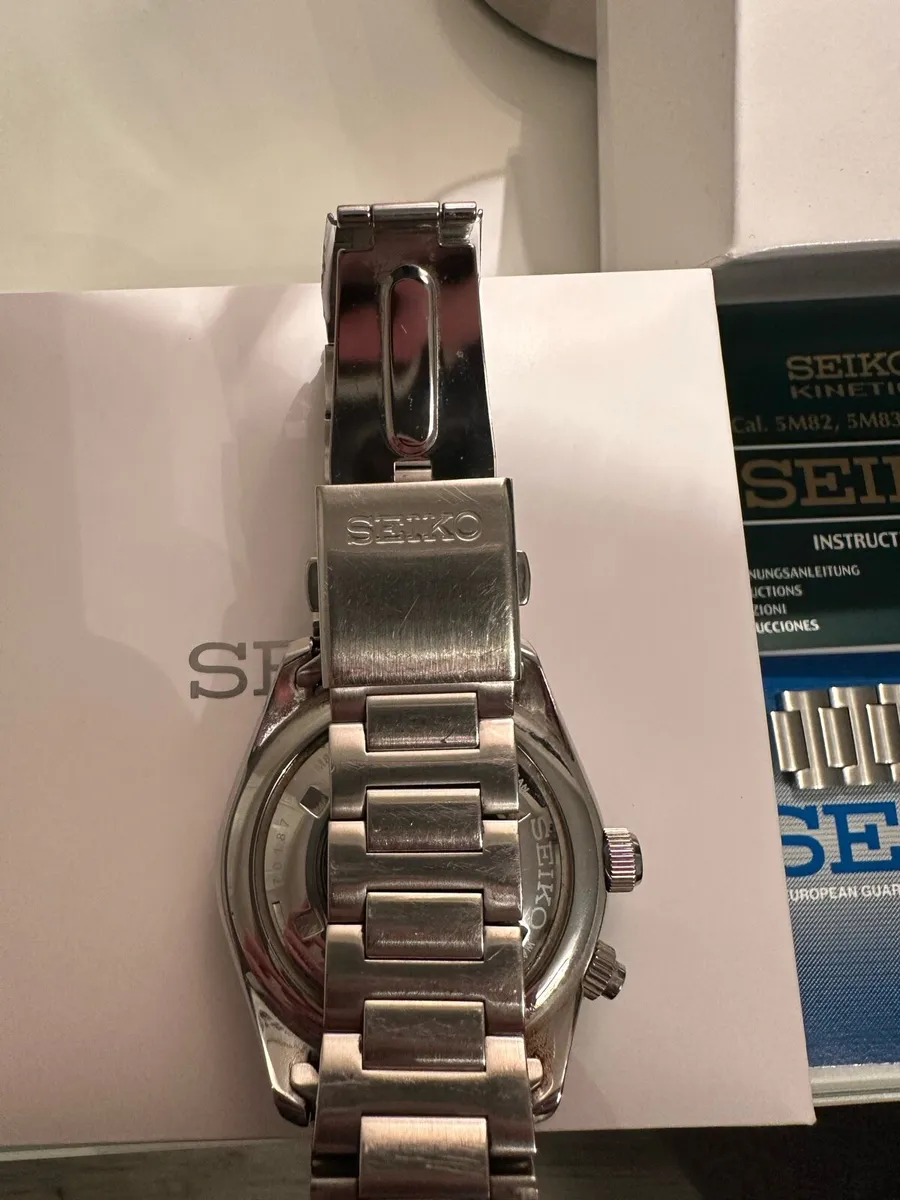 Seiko Kinetic Pilot Watch 5M82-0AH0 - Image 3