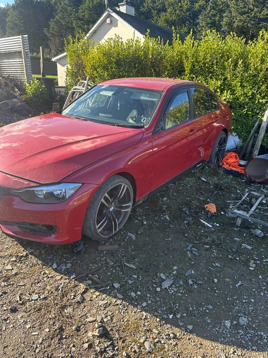 BMW 320 f30 for breaking - Image 3