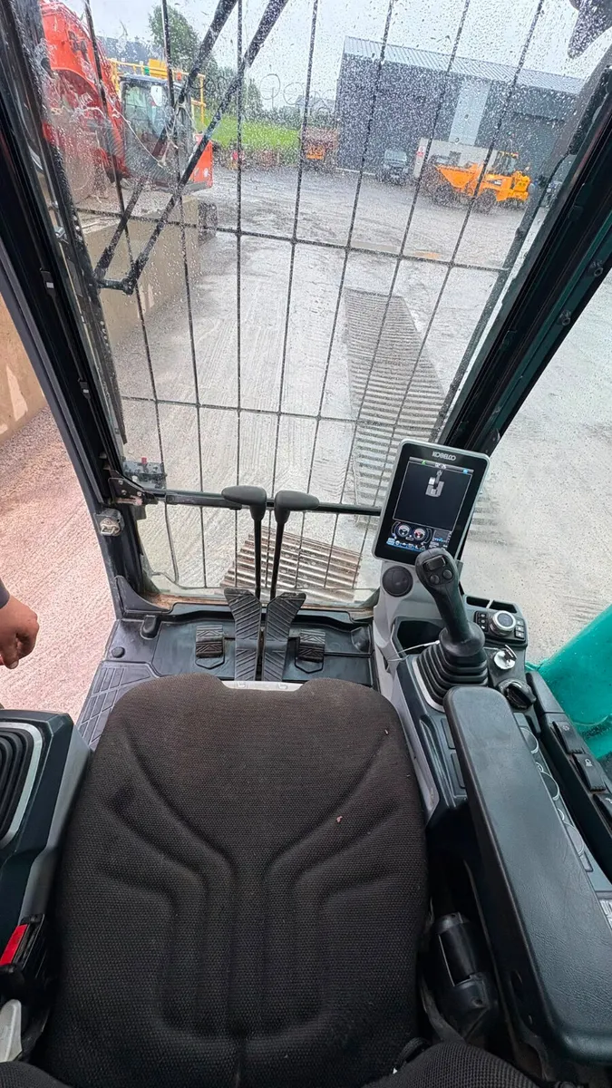 Kobelco SK210 - Image 2