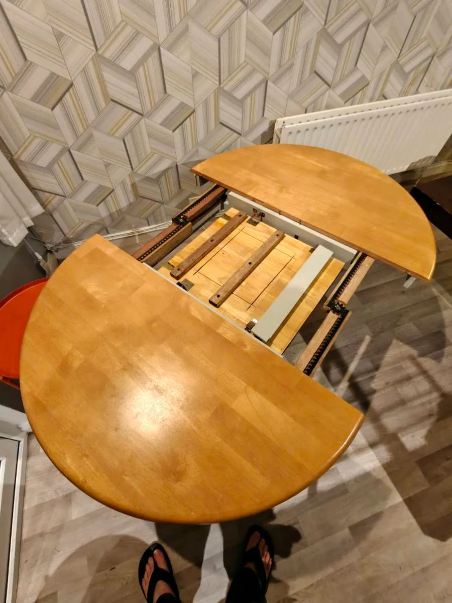 Extendable Circular Dining Table - Image 4