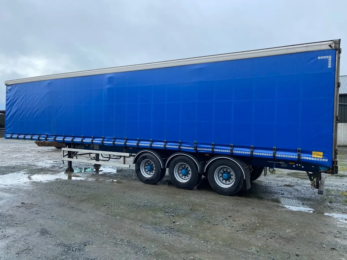 Curtainside trailer - Image 1
