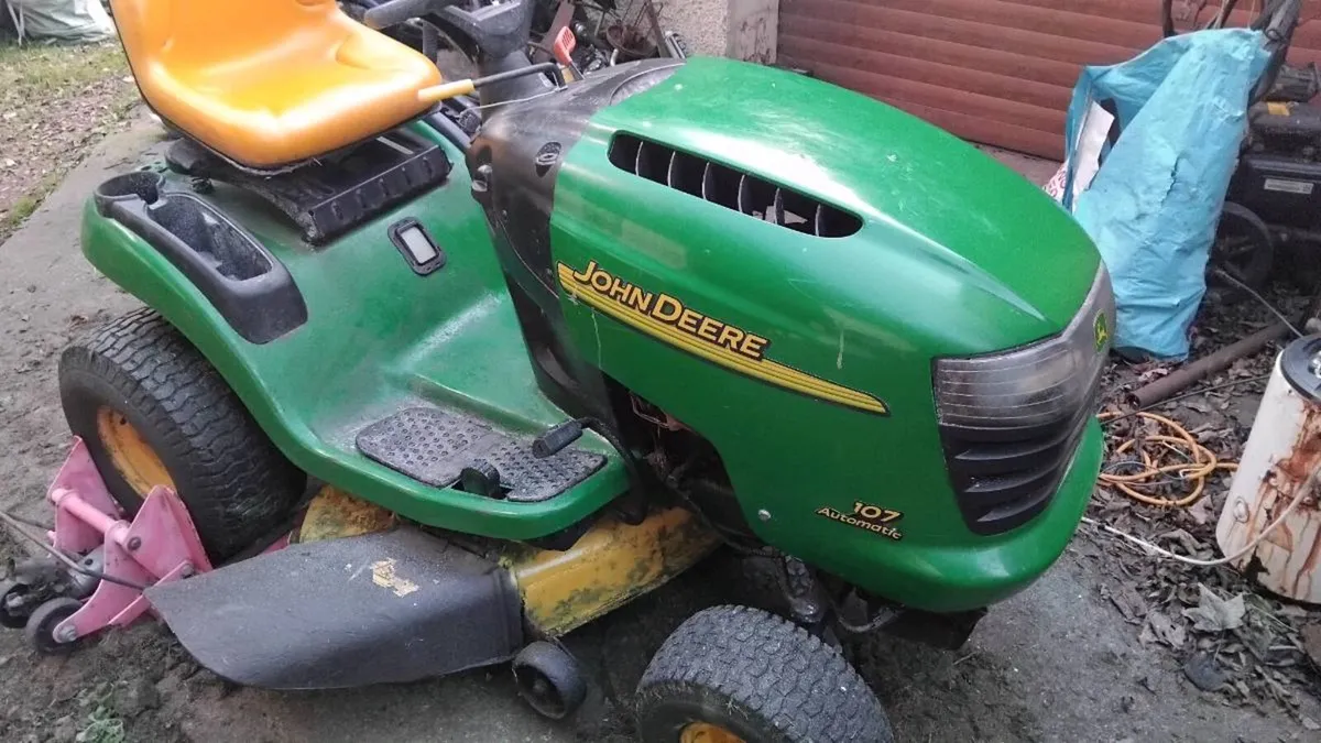 Ride on mower - Image 2