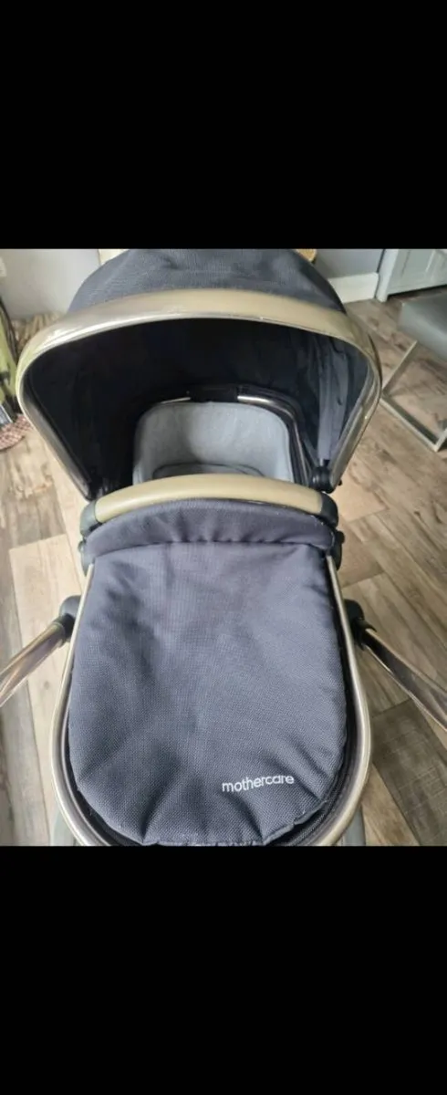 Mothercare Orb travel system - Image 2