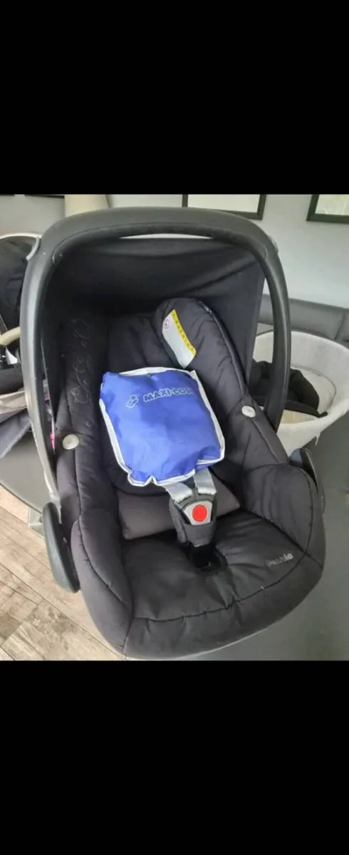 Mothercare Orb travel system - Image 4
