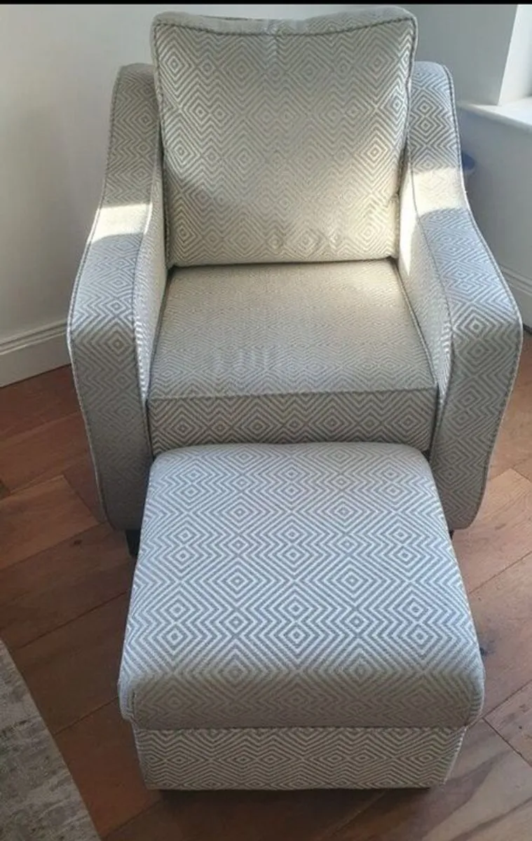 Armchair - Image 1