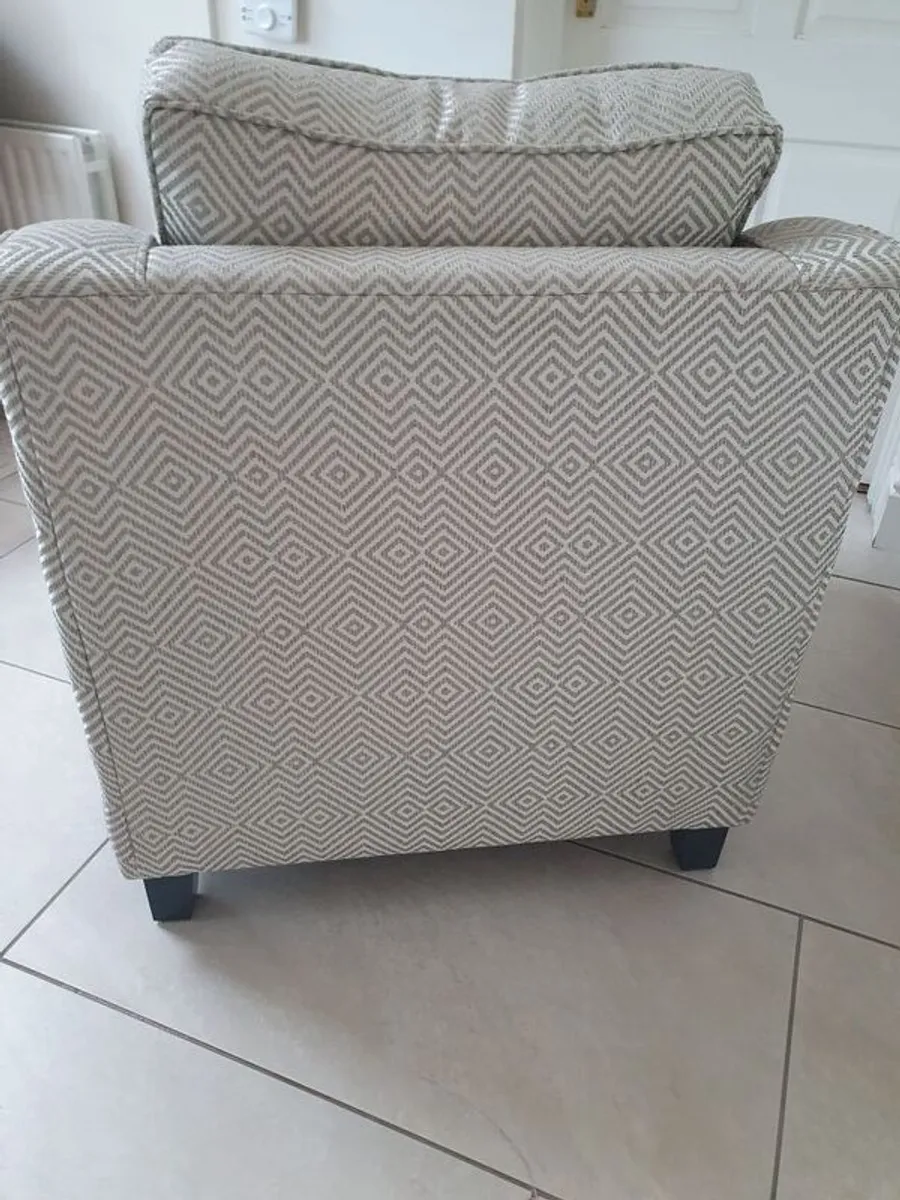 Armchair - Image 4