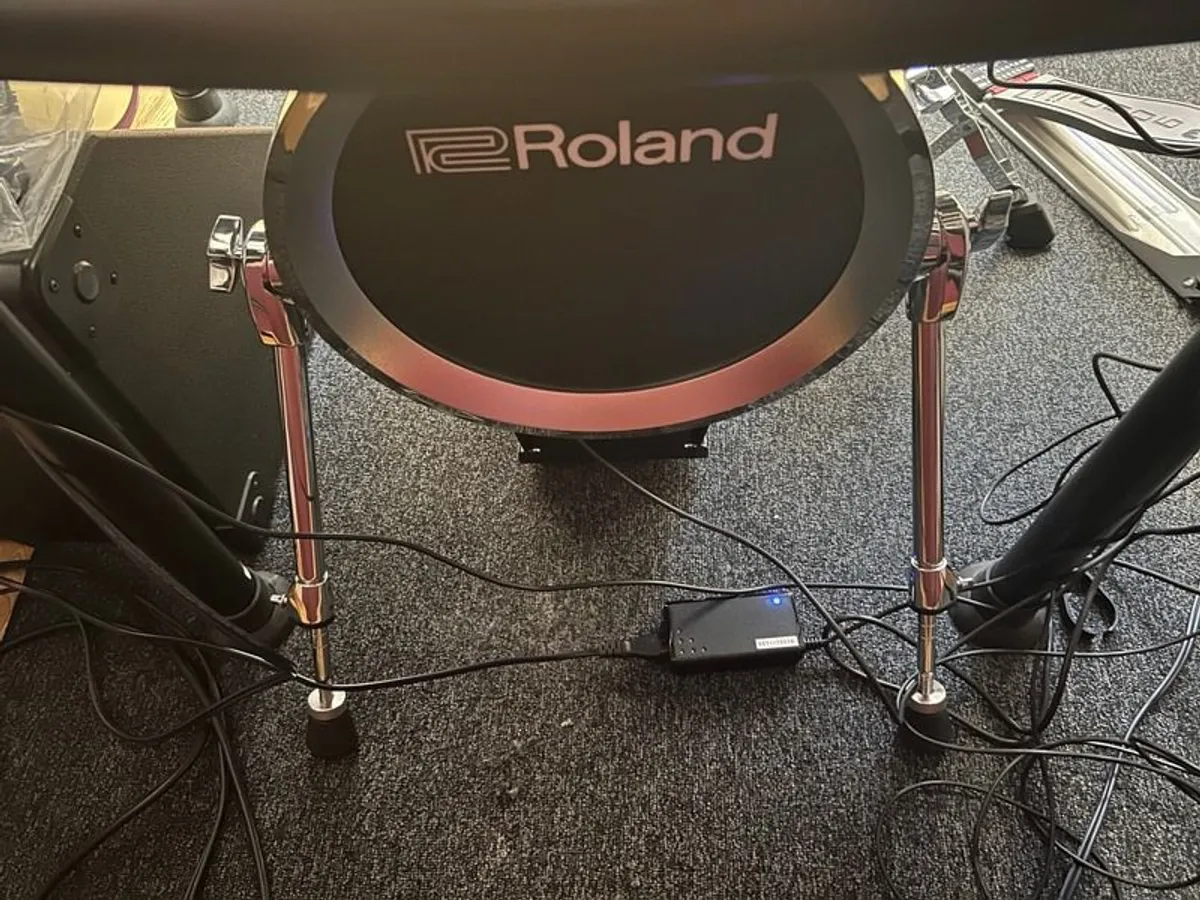 Roland TD516 V-Drums Electronic Drum Set - Image 2
