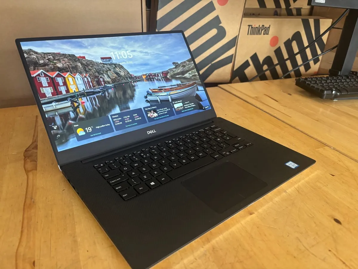 Dell XPS 9570 Ultrabook Laptop-i7-32Gb-GTX Graphic - Image 1