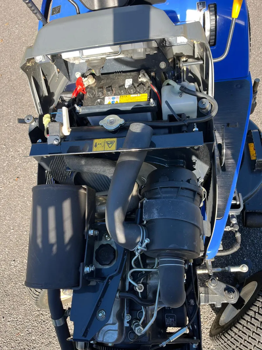 Iseki SXG323 Low Dump - Image 4