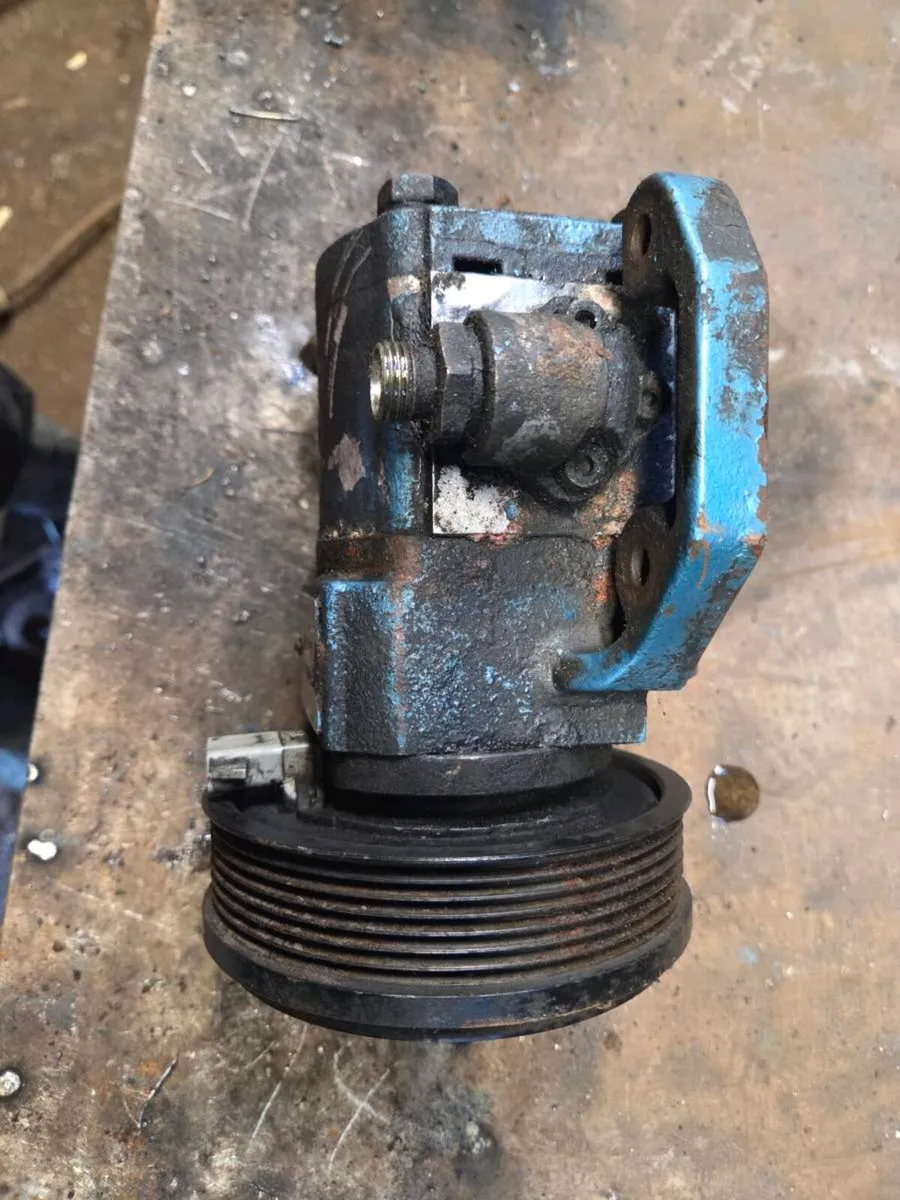 Transit tipper pump run off engine - Image 2