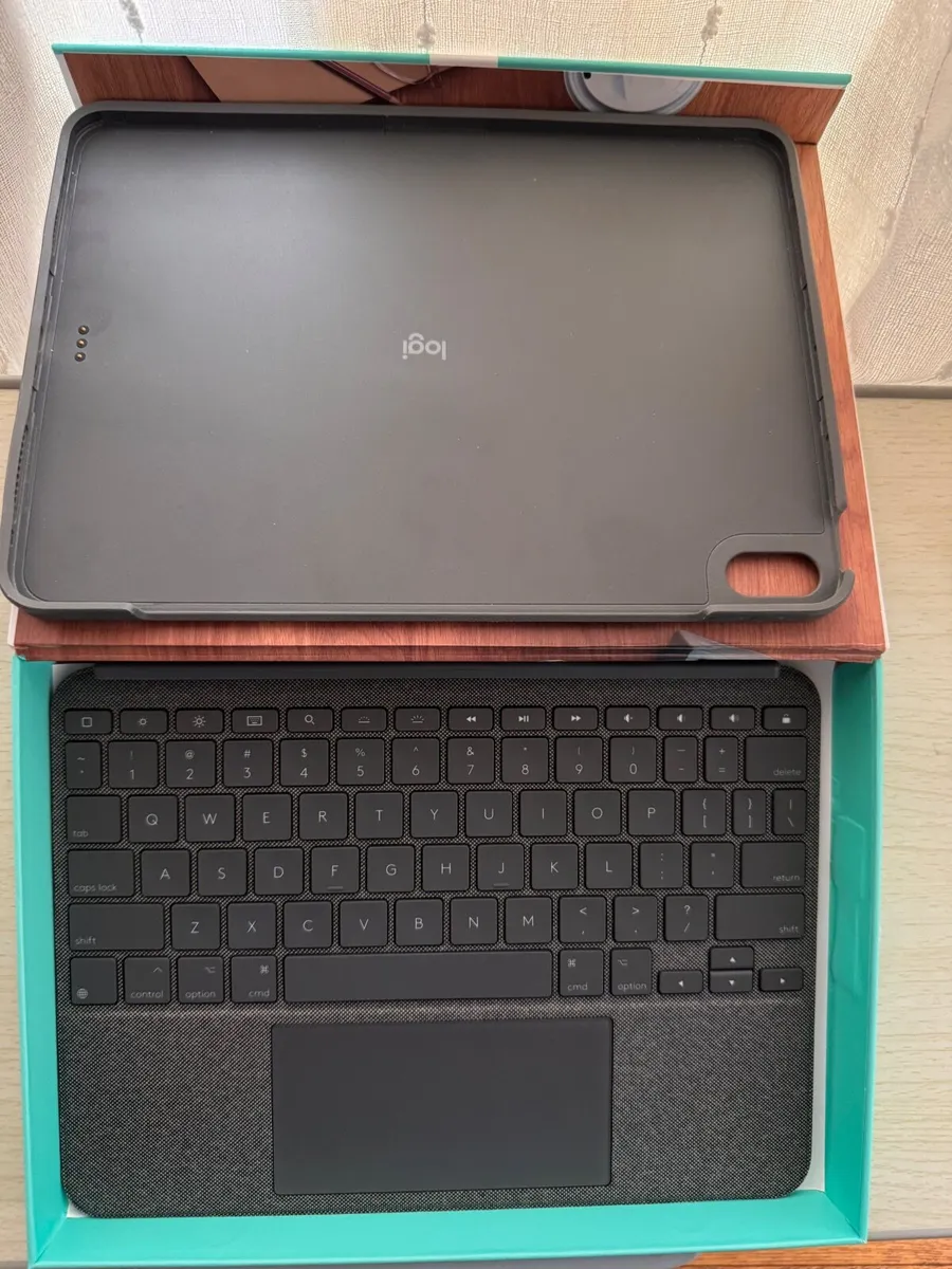 Logitech Slim Folio for iPad - Image 2