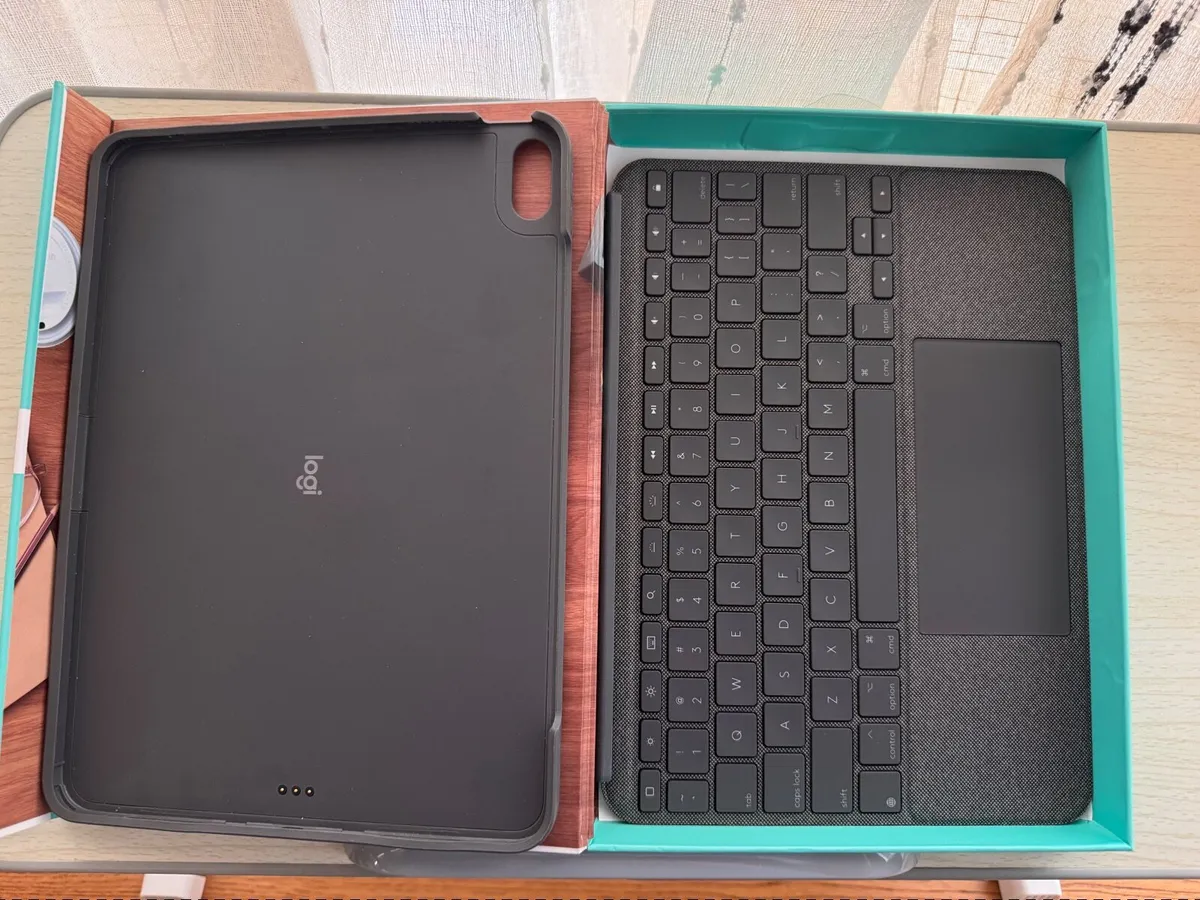 Logitech Slim Folio for iPad - Image 3