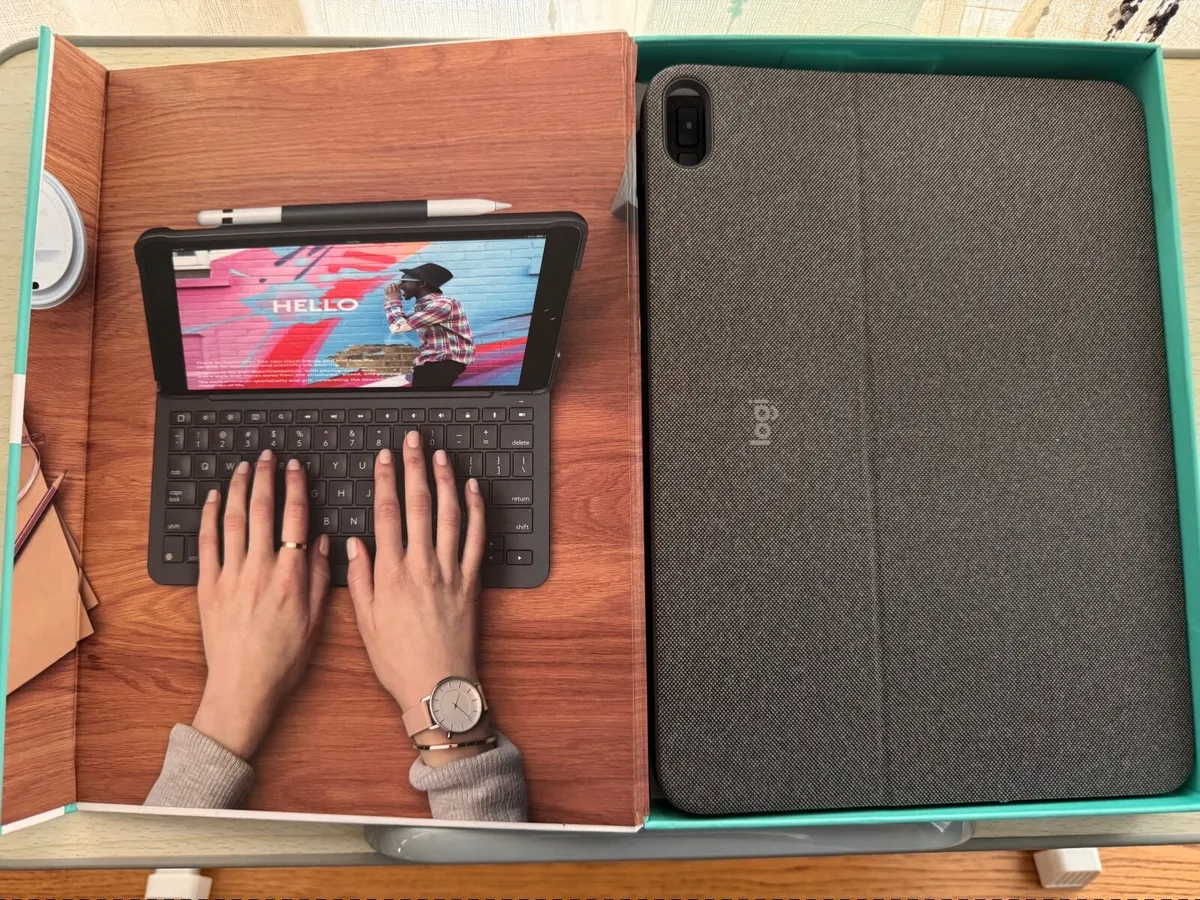 Logitech Slim Folio for iPad - Image 4