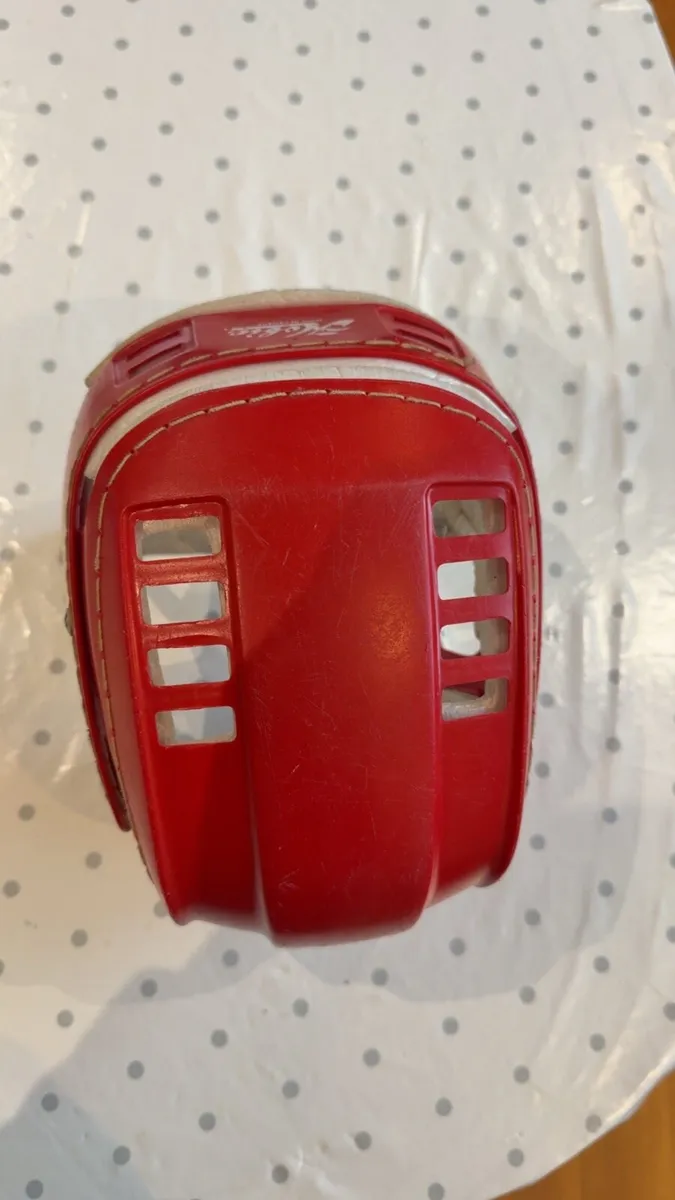 Oldstyle red Hobie - Image 4