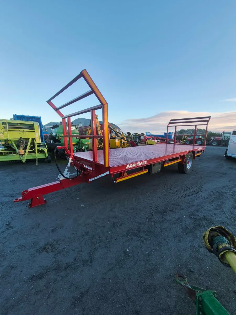22ft Bale trailer - Image 1