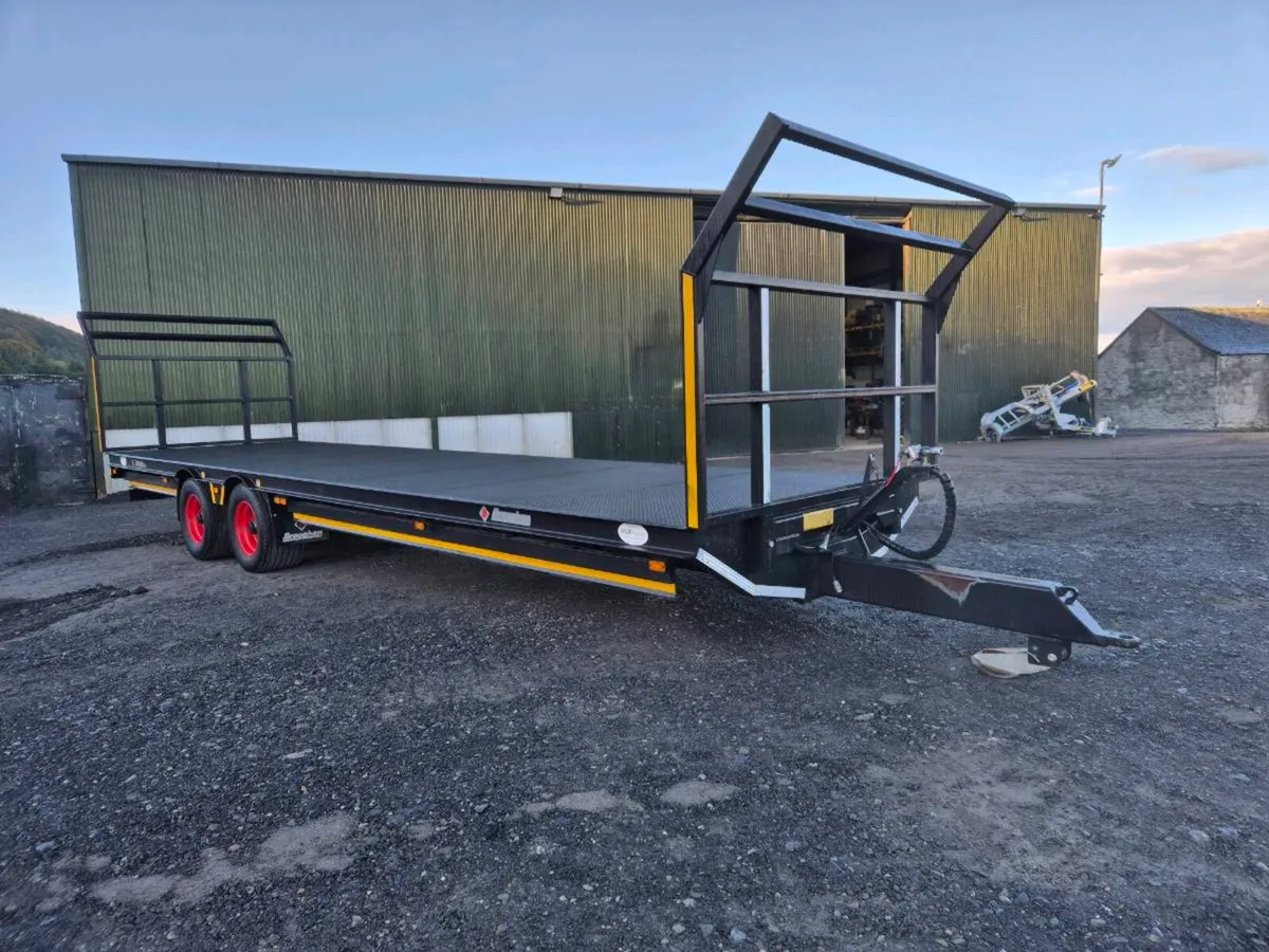 Broughan Bale trailer - Image 1