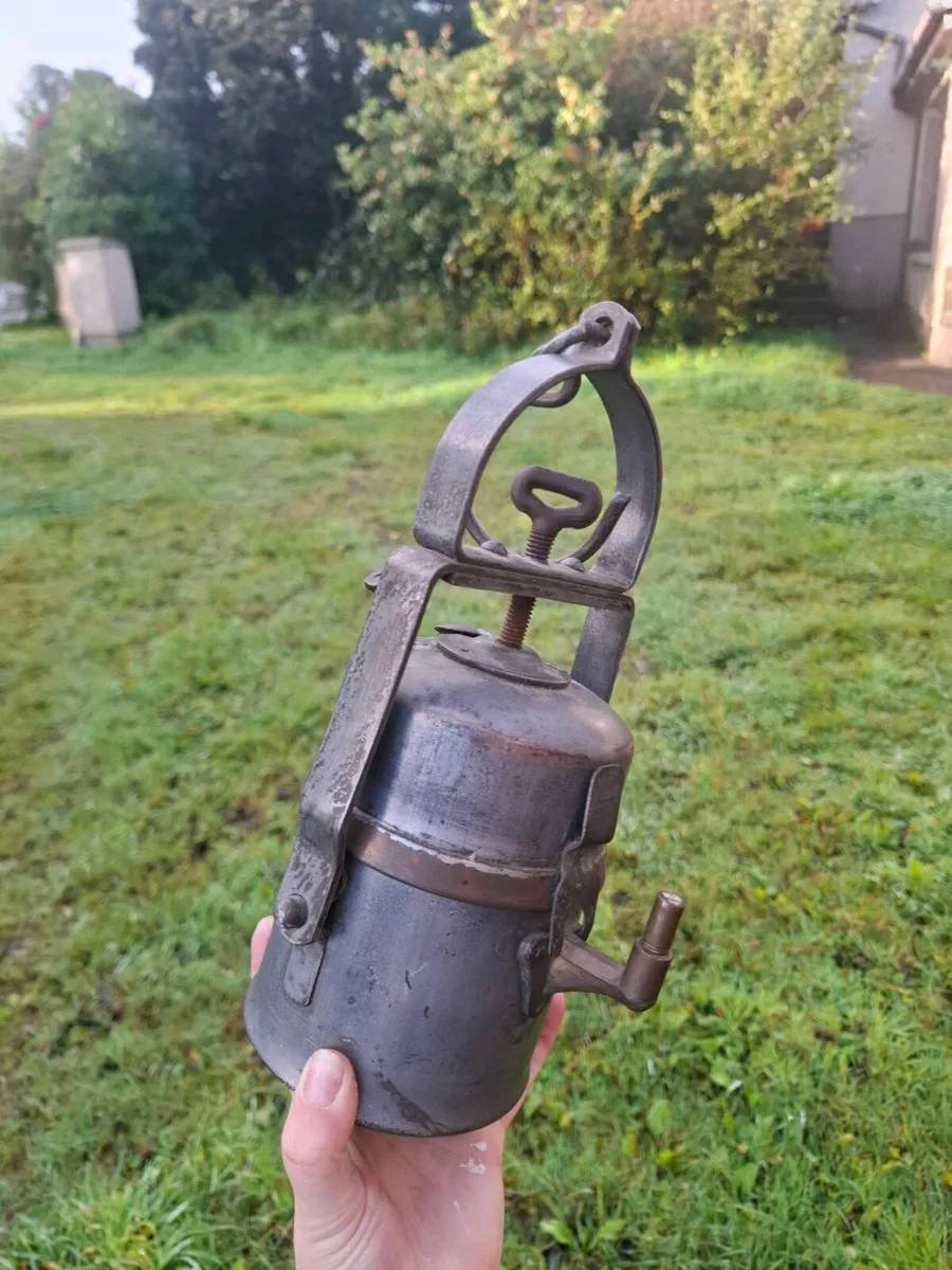 Amtique mine worker lamp postage possible - Image 2