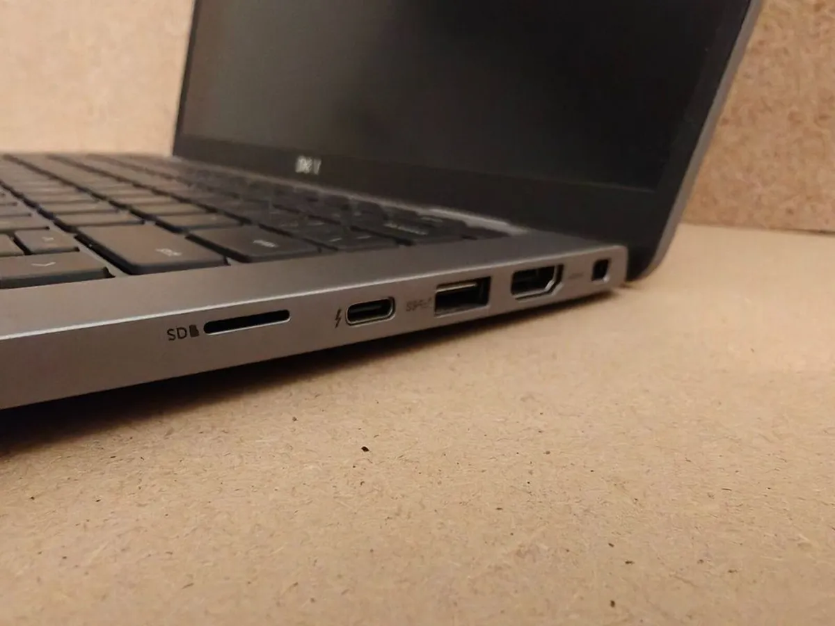 Dell Latitude 7420 | i7 vPro | 32GB | 256GB | 14" - Image 4