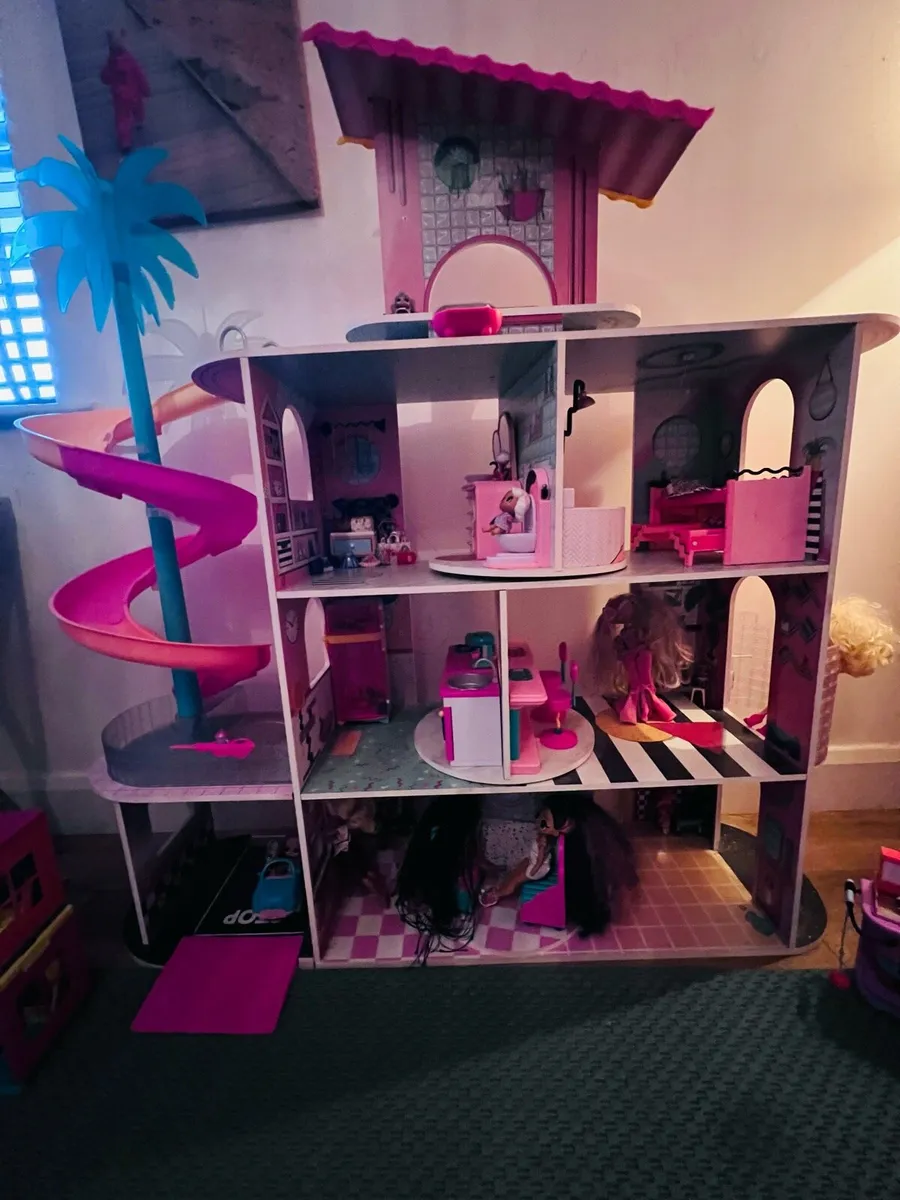 LOL Doll house and Accessories - Image 1
