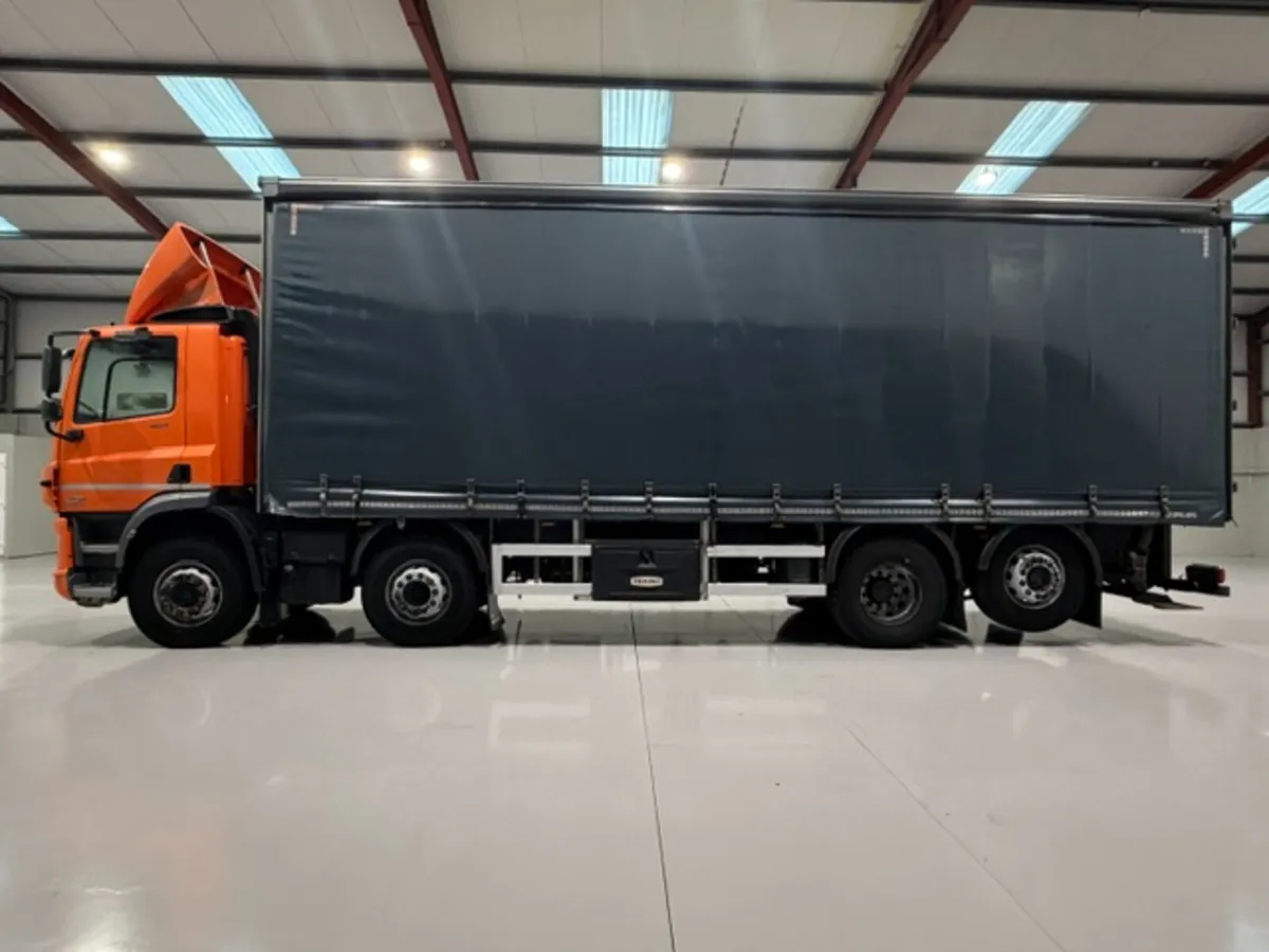 2016 DAF CF 400 8X2 CURTAIN SIDER - Image 4