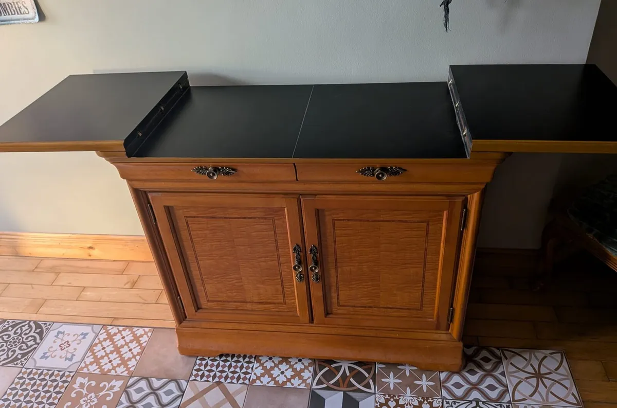 Drinks cabinet - Image 2