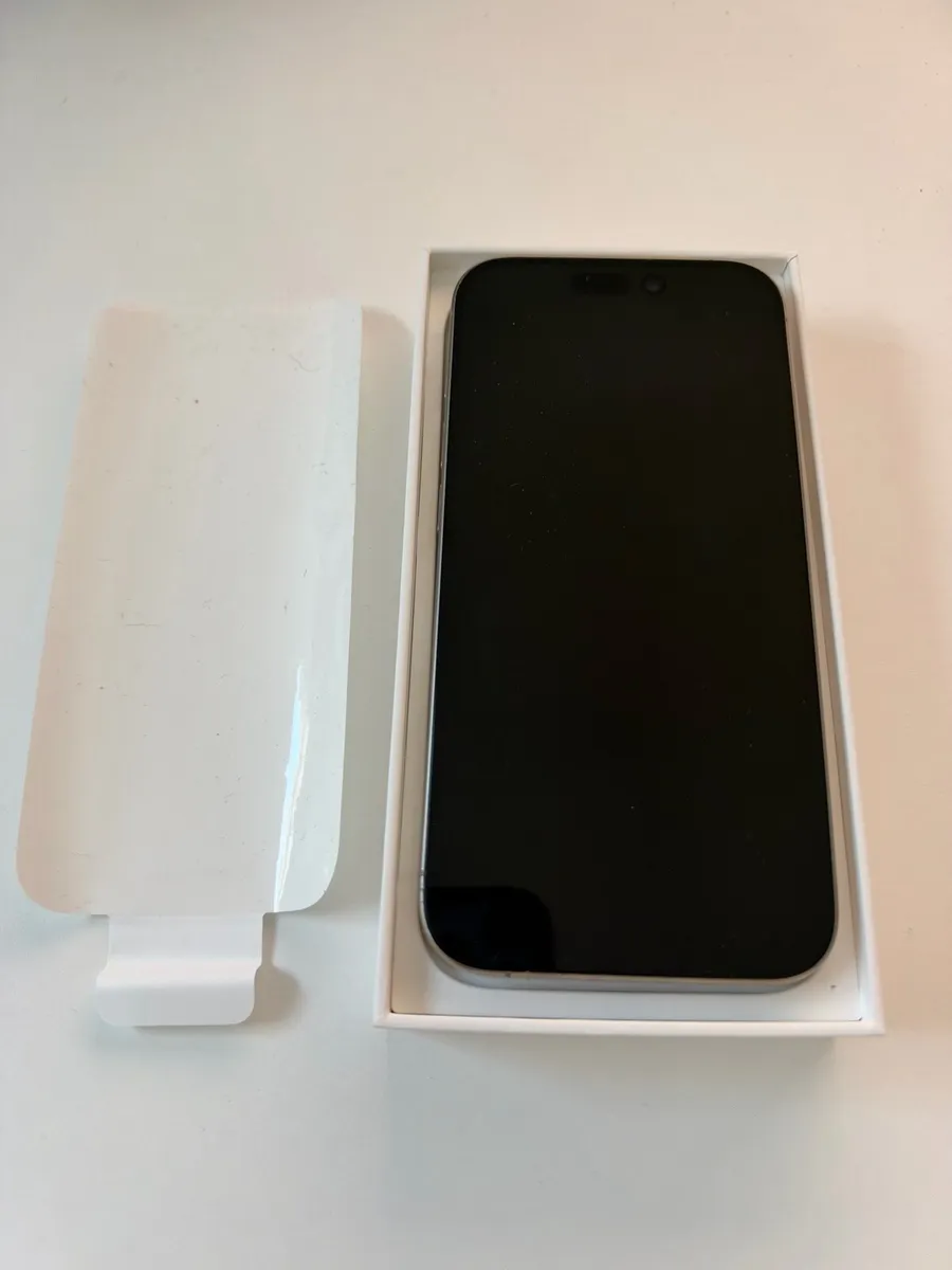 iphone 15 pro 128g - Image 1