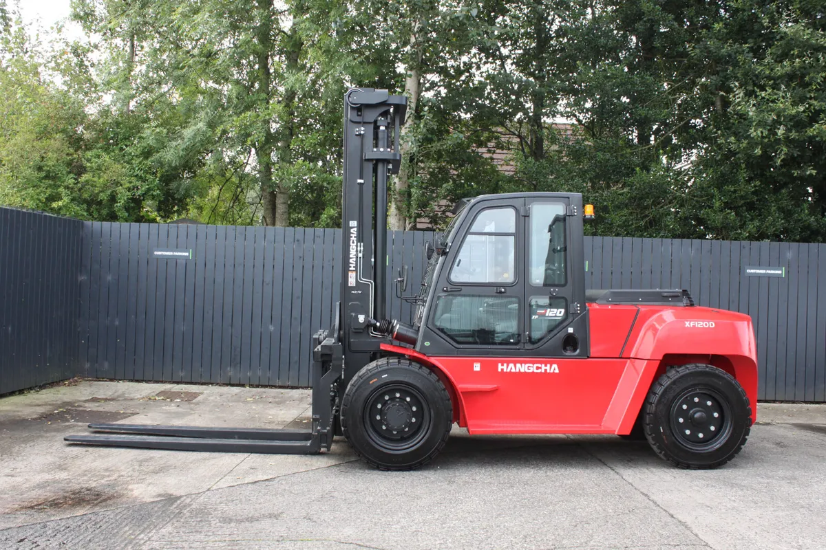 Hangcha XF120D 12T Full Cab Diesel Counterbalance - Image 1