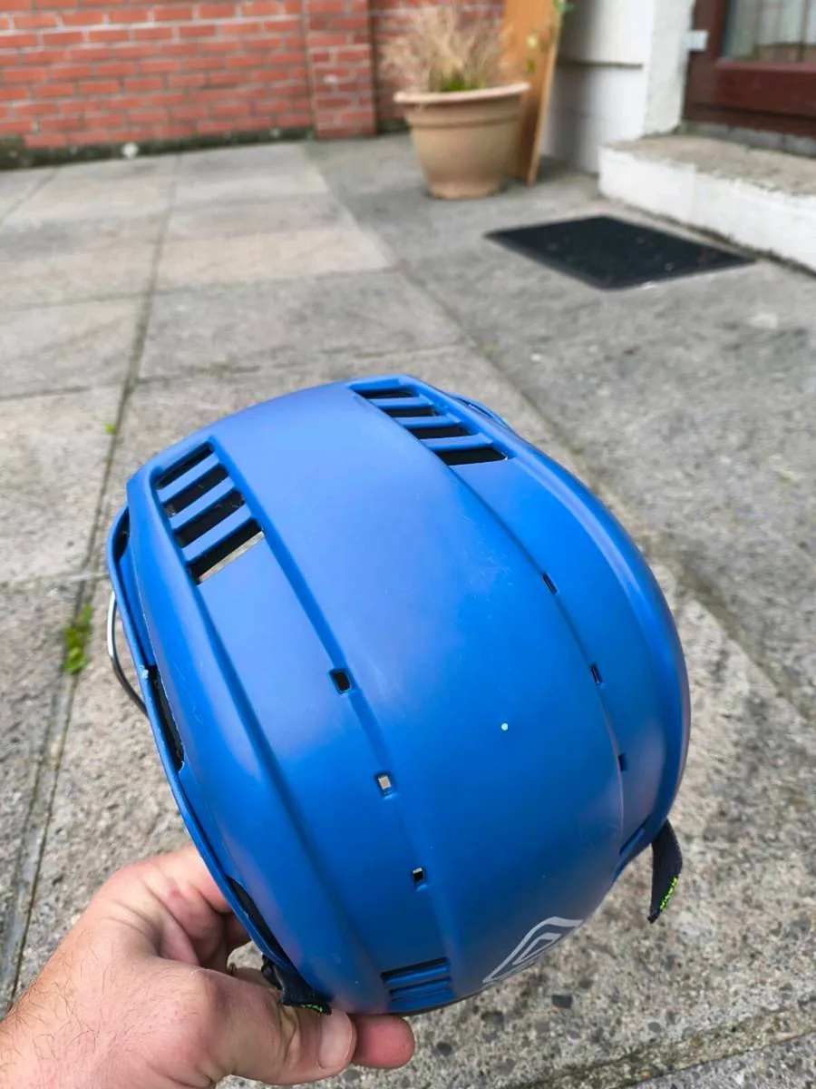 Hurling helmets x 2 Azzurri & Atak - Image 3