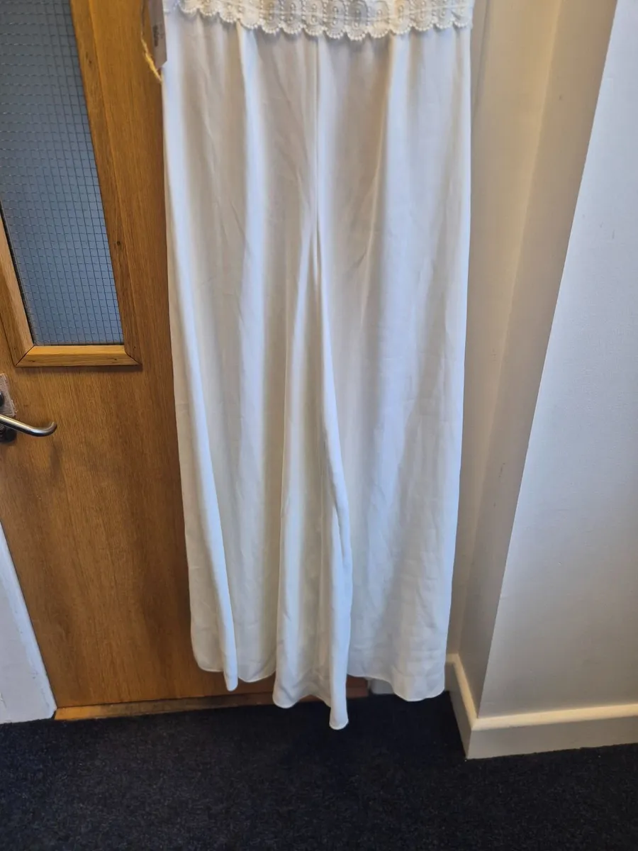 Wedding dress - Image 3