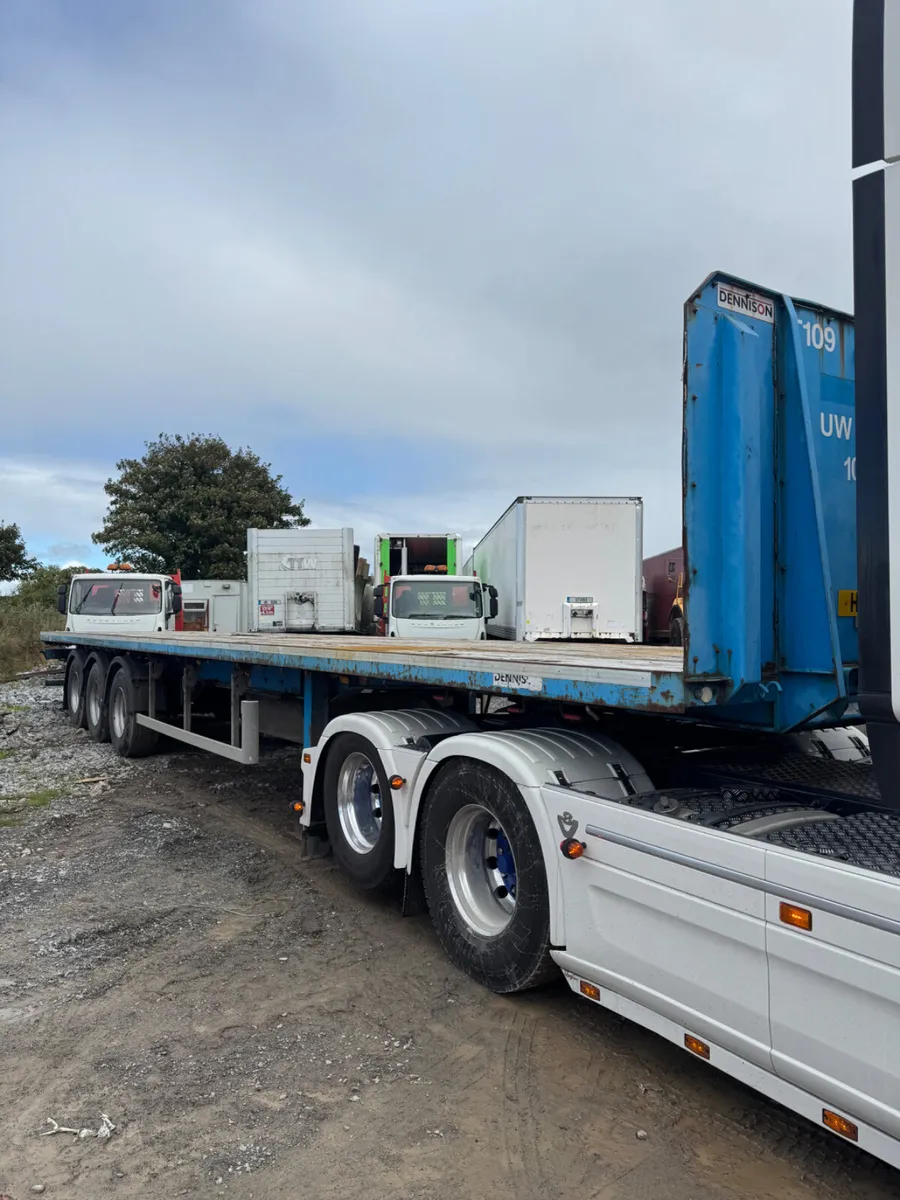 2011 Dennison Flatbed - Image 1
