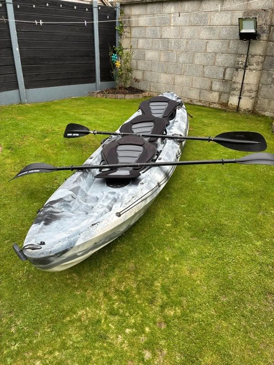 kayak - Image 1