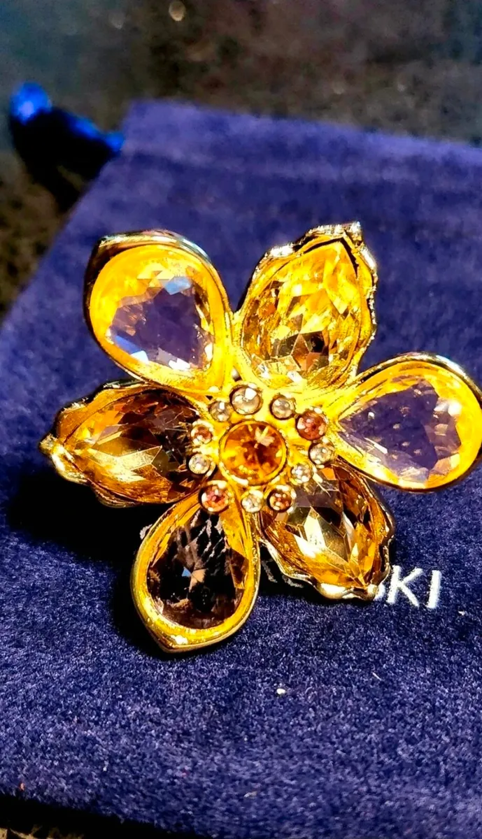 Swarovski flower ring - Image 2