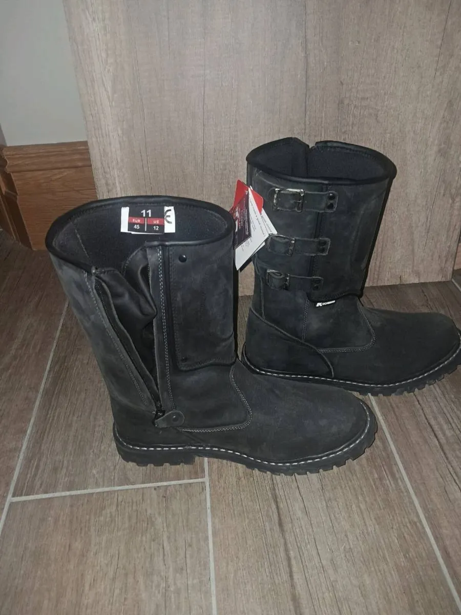 Boots - Image 1